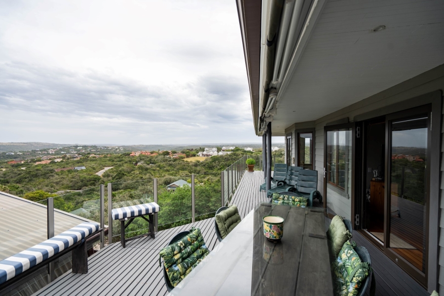 3 Bedroom Property for Sale in Seafield Eastern Cape